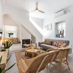 Casa Ladeira *