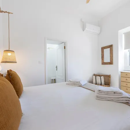 Casa Ladeira * Loulé