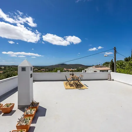 Casa Ladeira 别墅 *